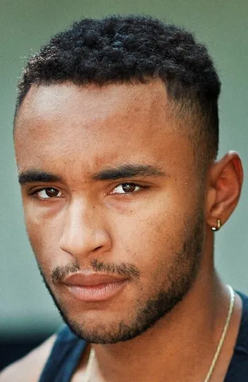 Фотография актёра Ной Тинва