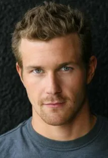 Фотография актёра Джош Келли