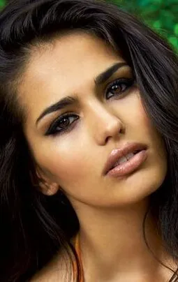 Фотография актёра Сара Саламо