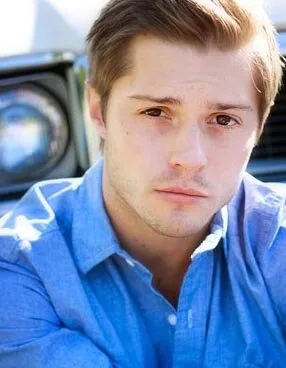 Фотография актёра Ивэн Гэмбл