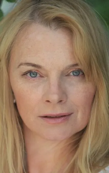 Фотография актёра Элизабет Хири