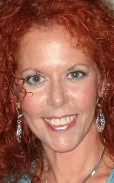 Фотография актёра Дженнифер Делора