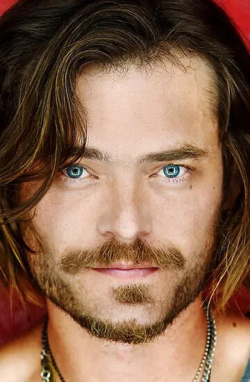 Фотография актёра Кристофер Бакус