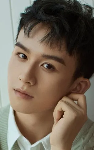 Фотография актёра Ци Пэйсинь