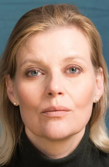 Фотография актёра Люси Экхерст