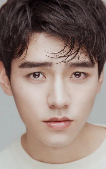 Фотография актёра Гун Цзюнь