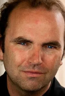 Фотография актёра Обри Вейкинг