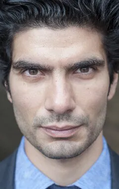 Фотография актёра Акин Гази