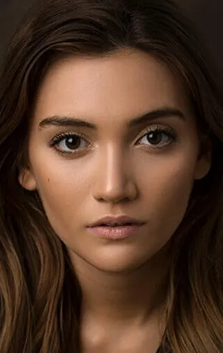 Фотография актёра Даниэла Нивз