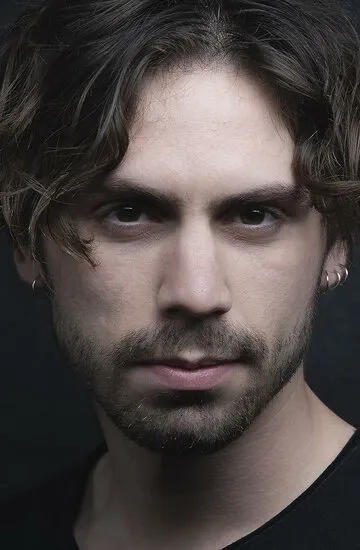 Фотография актёра Таро Эмир Текин