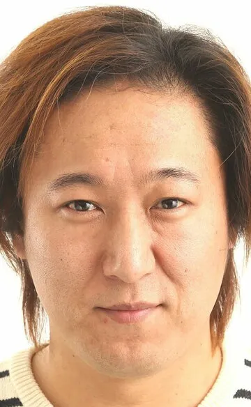 Фотография актёра Ясуюки Касэ