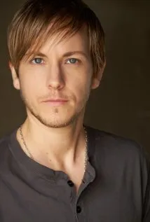 Фотография актёра Алекс Блу Дэвис