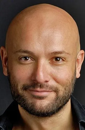 Фотография актёра Толга Текин