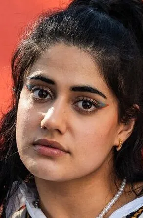 Фотография актёра Аеша Мадон