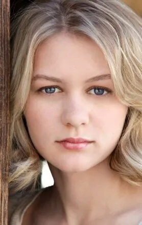 Фотография актёра Райан Симпкинс