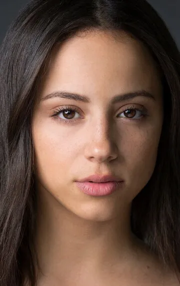 Фотография актёра Киана Мадейра