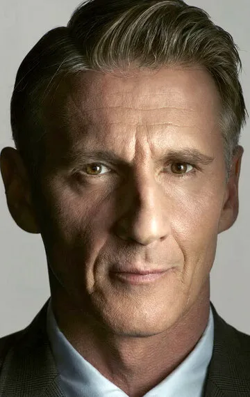 Фотография актёра Крис Стэнли