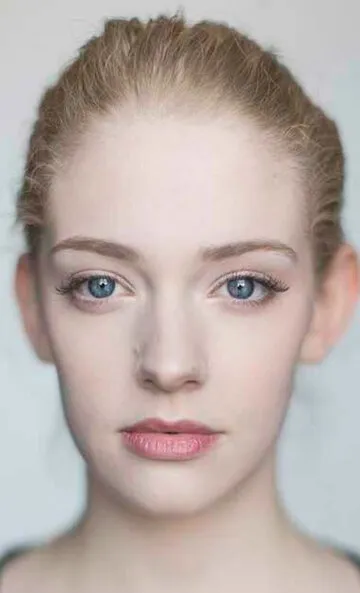 Фотография актёра Лили Сакофски