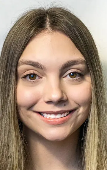 Фотография актёра Лэйси Довер