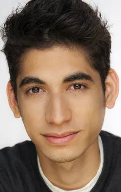 Фотография актёра Алекс Дж. Флорес