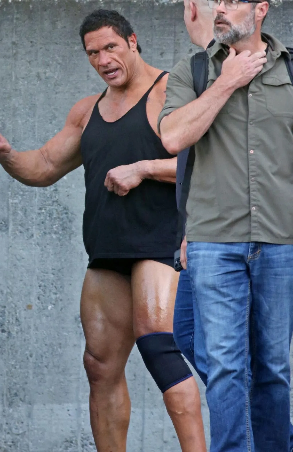 Стоячие овации для Дуэйна Джонсона – отличный старт фильма «Крушащая машина»